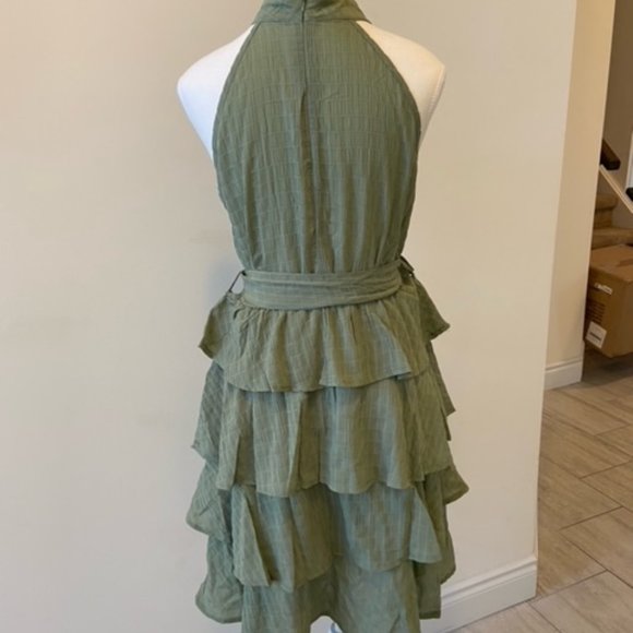 SweatyRocks Green Sage dress size M (8-10) - Picture 3 of 4